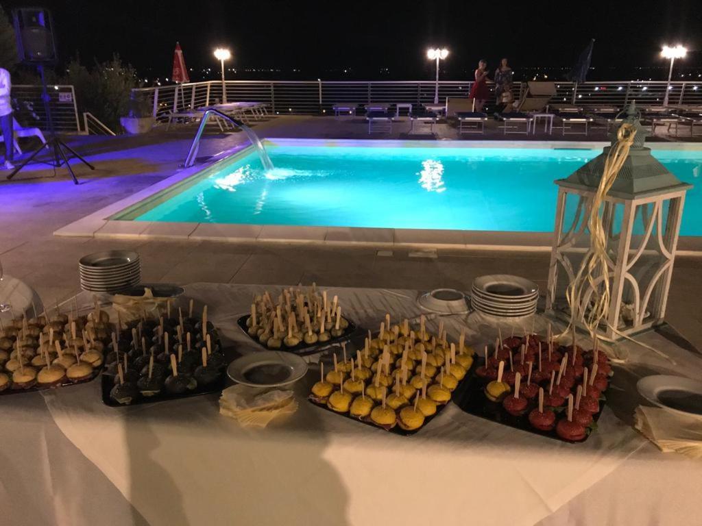 Hotel Ristorante Paradiso Albanella Экстерьер фото