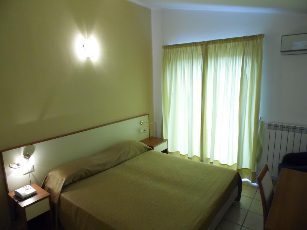 Hotel Ristorante Paradiso Albanella Номер фото