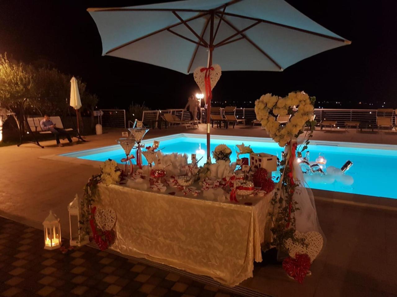 Hotel Ristorante Paradiso Albanella Экстерьер фото