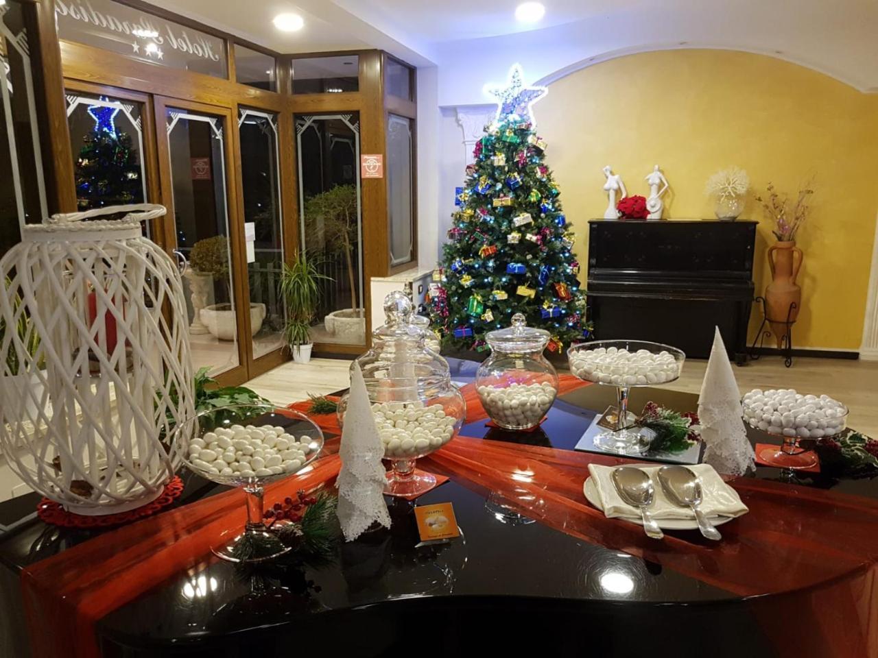 Hotel Ristorante Paradiso Albanella Экстерьер фото